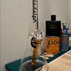 Illadelph Mini BK w/ gold downstem (rare)